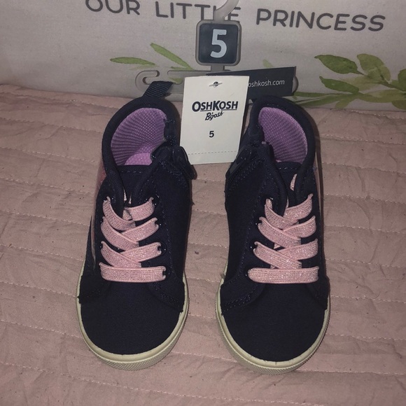 NWT 💓Super adorable dark blue jean high top - Picture 2 of 3